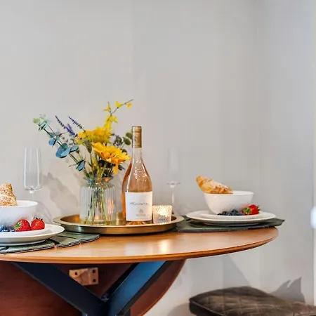 Modern York Apartment Walk To Station & Centre Free Parking Lejlighed