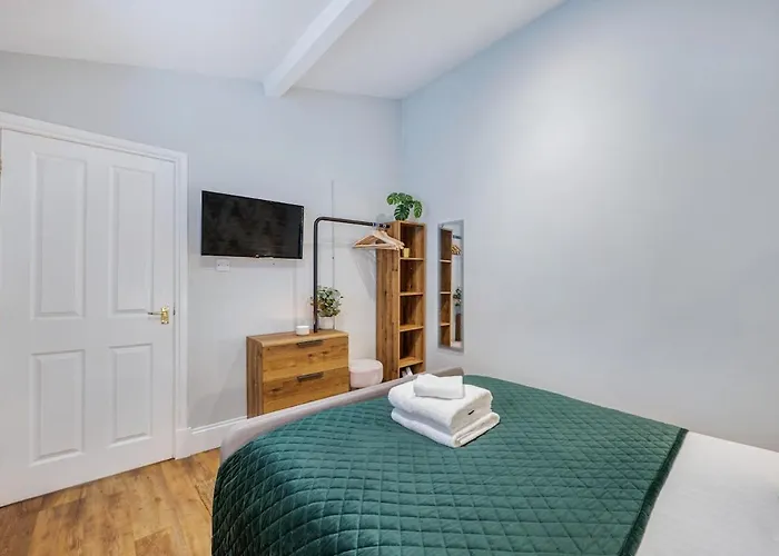 Апартаменты Glasswing The Holgate Sanctuary *